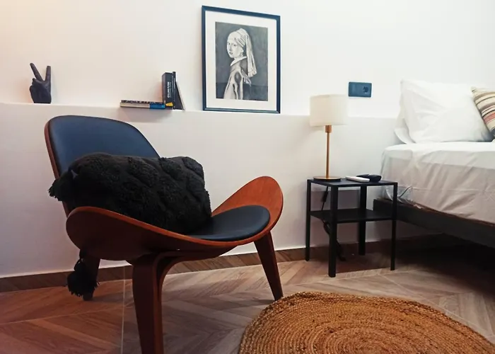 Down Town Luxurious Apartments 7